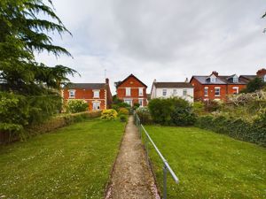 Garden and Frontage- click for photo gallery